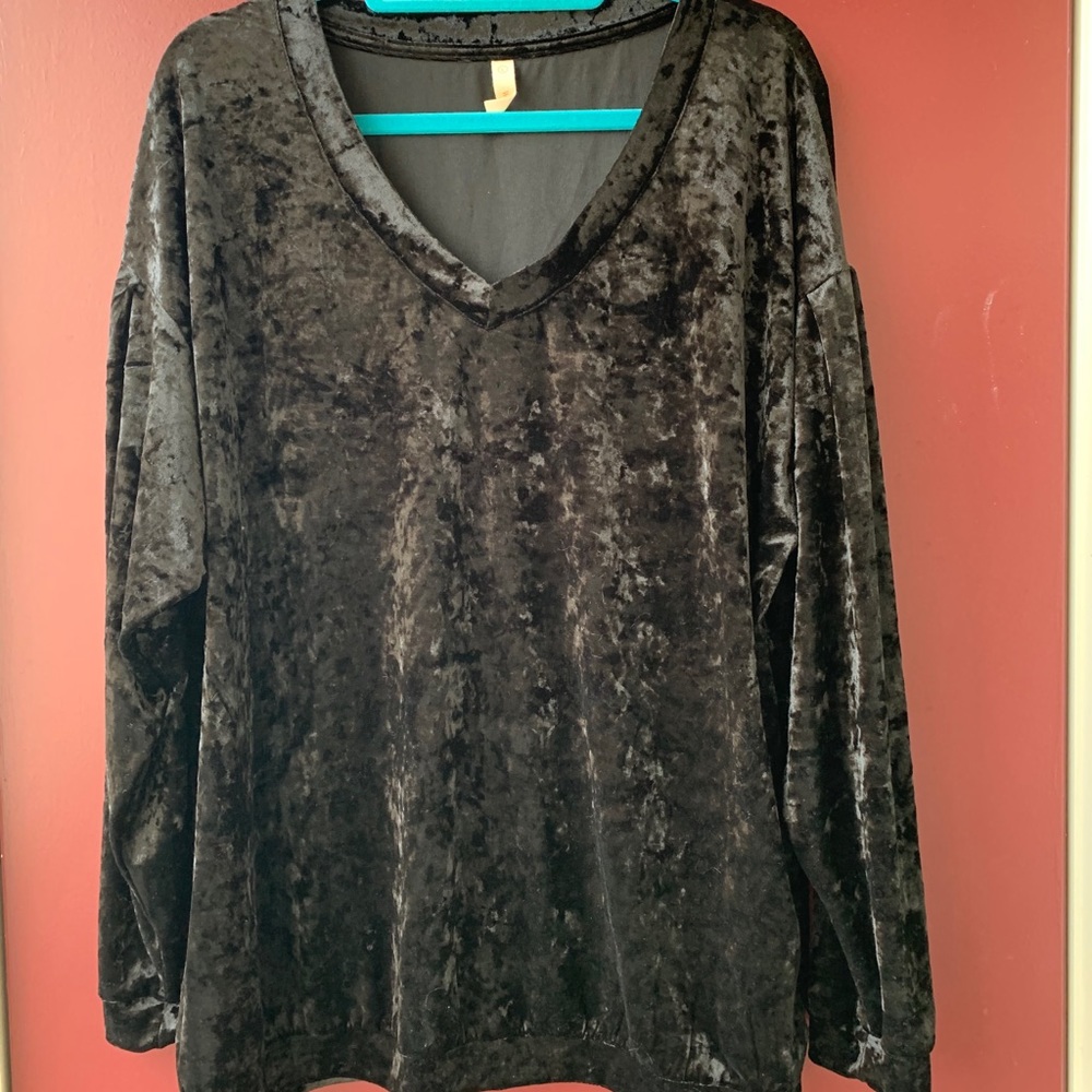 Long sleeve velvet shirt